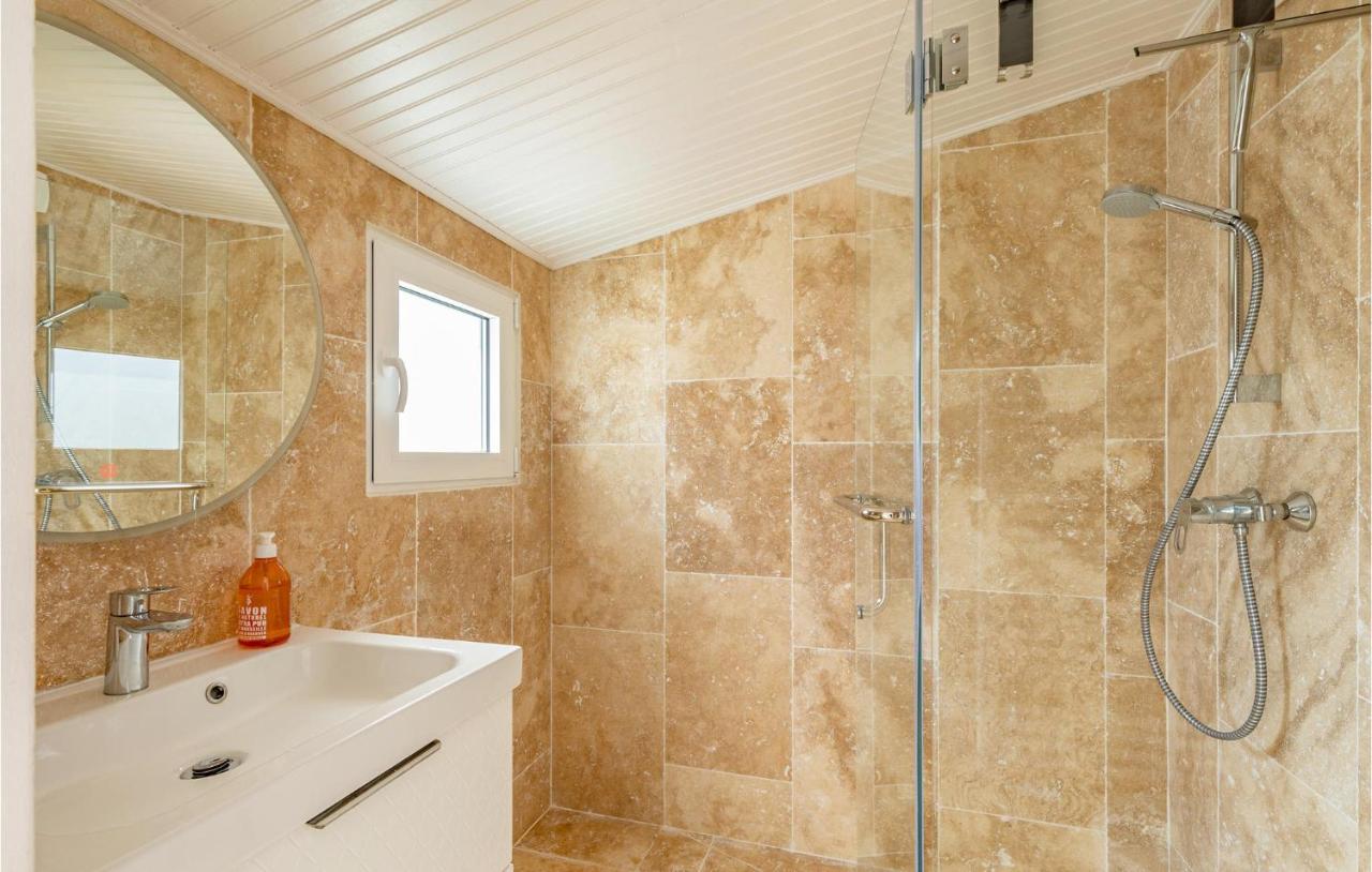 Stunning In En Lile Holiday home Noirmoutier-en-l'Ile