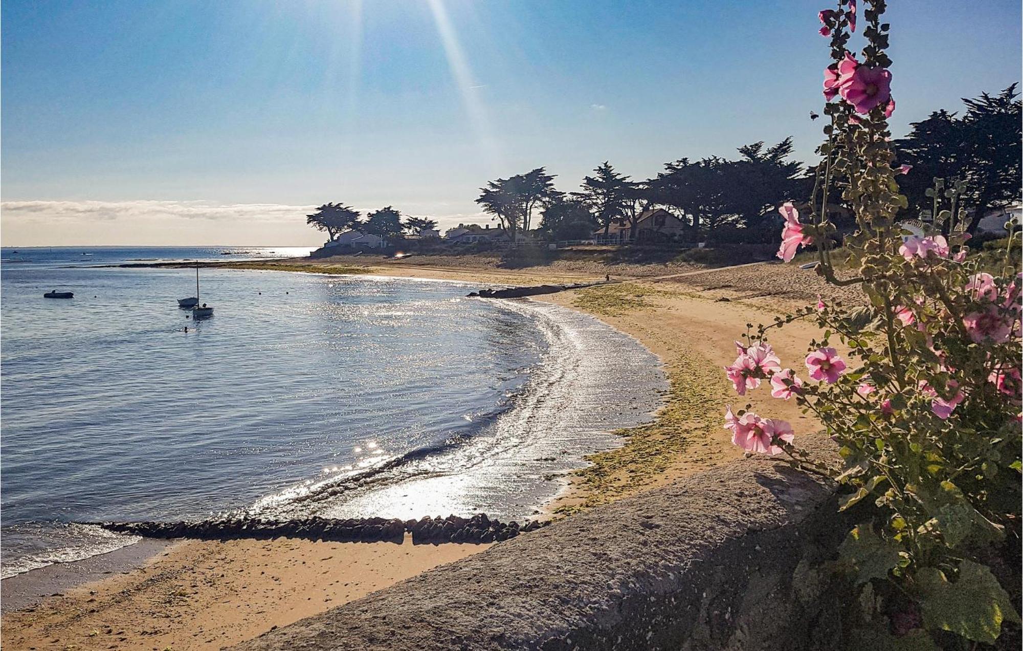 Holiday home Stunning In En Lile Noirmoutier-en-l'Ile